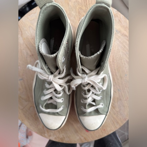 CONVERSE Run Star Hike Platform Floral Embroidery Lgt Field Surplus/Egret W11.5 - Picture 8 of 10